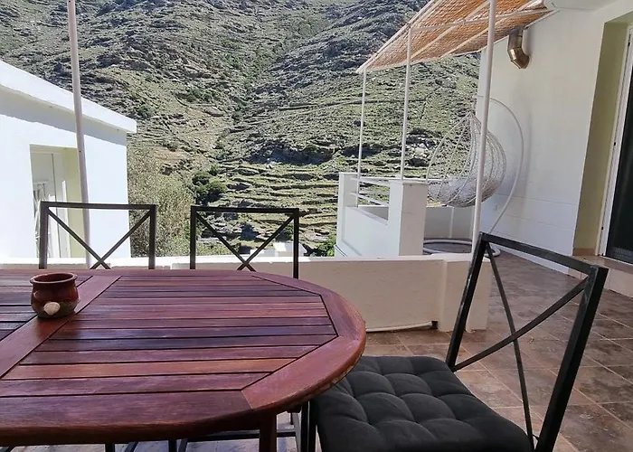 Syneti Andros House